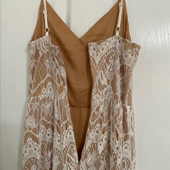 Beautiful NEW Lace Dress by Southern Fried Chics - Picture 6 of 12